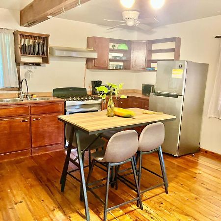 Seabreeze Inn West End Bagian luar foto