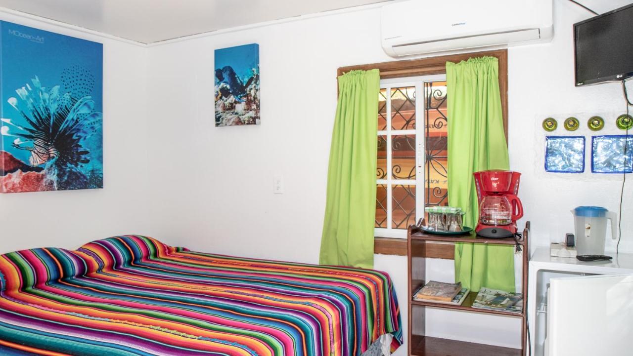 Seabreeze Inn West End Bagian luar foto