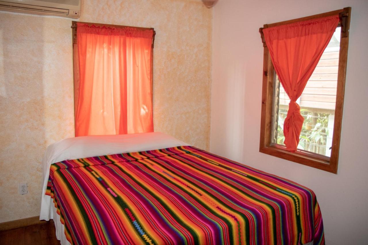 Seabreeze Inn West End Bagian luar foto