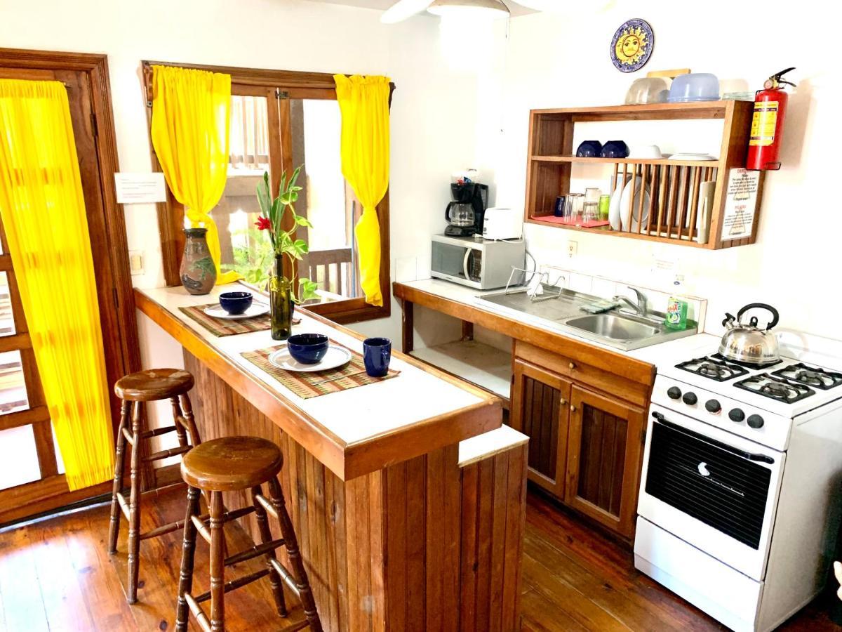 Seabreeze Inn West End Bagian luar foto