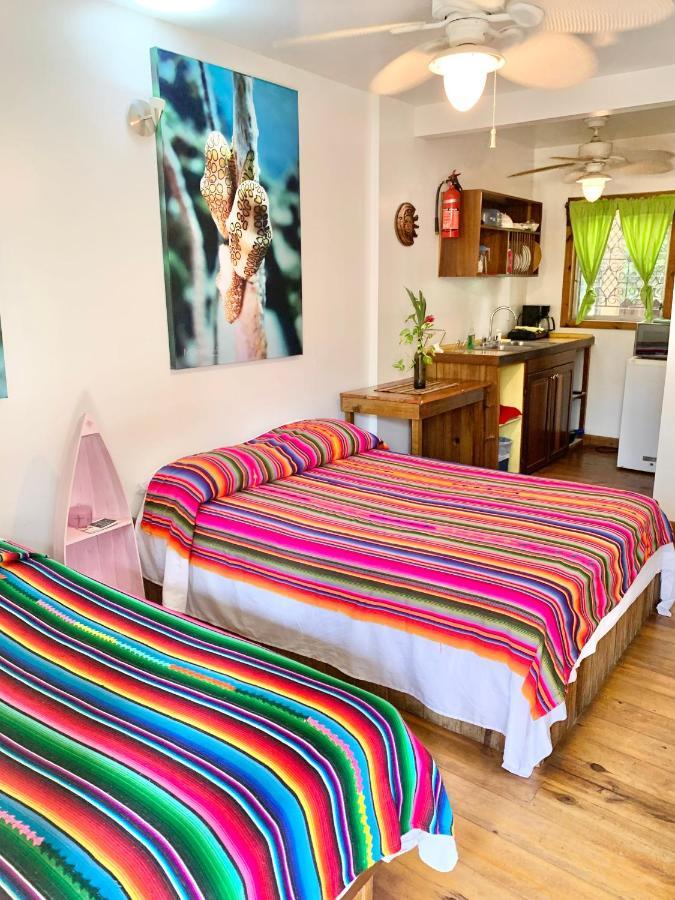 Seabreeze Inn West End Bagian luar foto