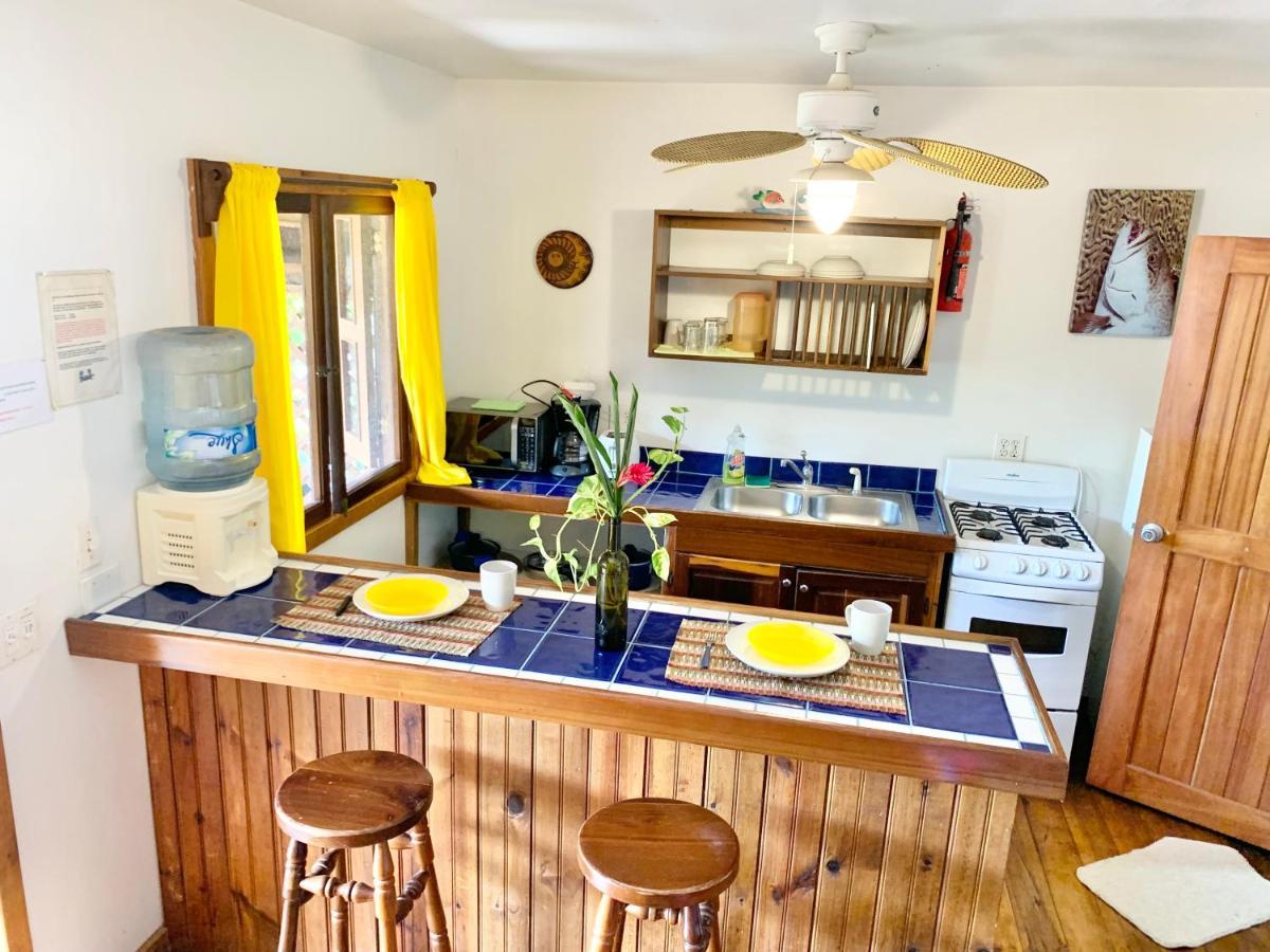 Seabreeze Inn West End Bagian luar foto