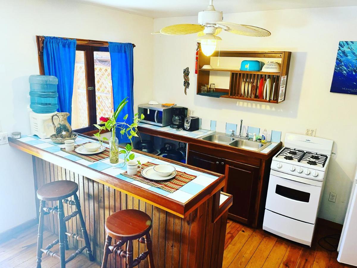 Seabreeze Inn West End Bagian luar foto
