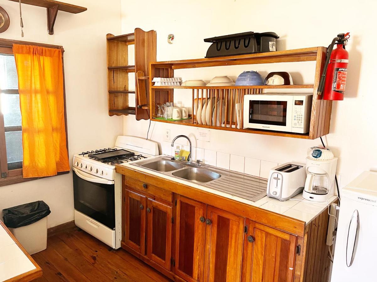 Seabreeze Inn West End Bagian luar foto