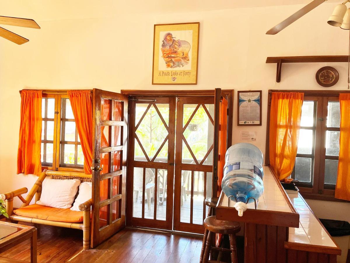 Seabreeze Inn West End Bagian luar foto