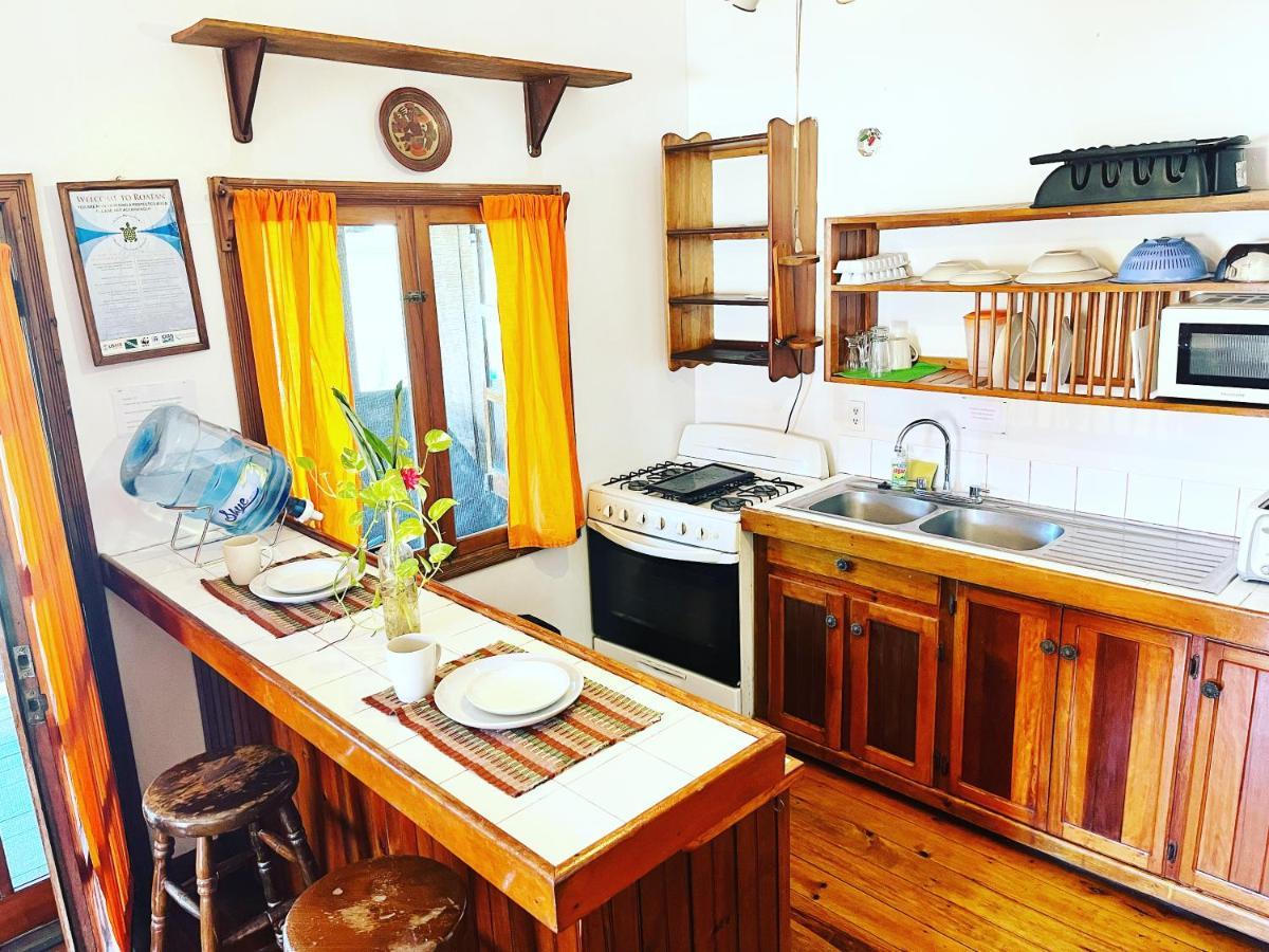 Seabreeze Inn West End Bagian luar foto